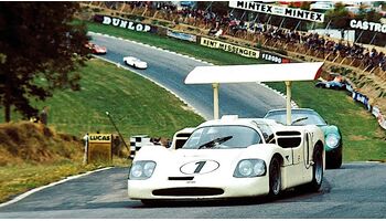 Marsh Models MM352B1BH​ Chaparral 2F 'Phil Hill - Mike Spence' 1st pl Brands Hatch 1967