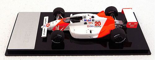 Replicarz R43029 Penske PC18 Marlboro #20 'Emerson Fittipaldi' winner Indy 500 1989