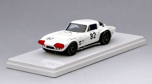 TrueScale TSM-Models TSM164317 Chevrolet Corvette Grand Sport #82 "Roger Penske" Winner Nassau Speedweek 1964