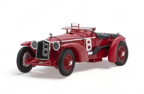 Spark Model 43LM32 Alfa Romeo 8C #8 'Raymond Sommer - Luigi Chinetti' winner Le Mans 1932 Spark Model 43LM32 Alfa Romeo 8C #8 'Raymond Sommer - Luigi Chinetti' winner Le Mans 1932