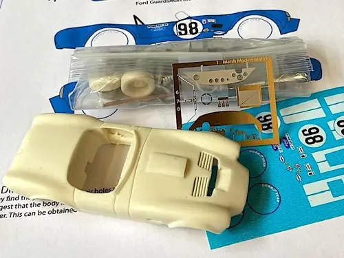 Marsh Models MM339K Shelby Cobra 427 "Flip-top" #98 'Ken Miles' USRRC Nassau Trophy Race 1964
